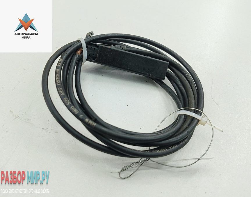 трос капота BMW 3 серия E90/E91/E92/E93 2006, 2.0 л., бензин, АКПП, серый, седан, 7060529, 7060552 - фото №1