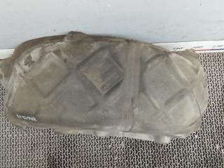 Подкрылок задний правый Volkswagen Touareg 2 поколение 2011, 3.0 л., V6 TDI, дизель, АКПП, внедорожник 5 дв.