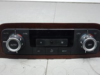 блок управления печки / климат-контроля Volkswagen Touareg 2 поколение 2011, 3.0 л., V6 TDI, дизель, АКПП, внедорожник 5 дв.