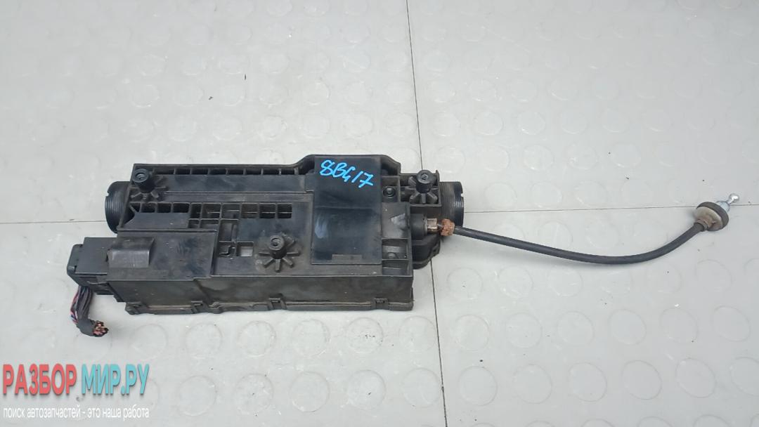 электроручник BMW 7 серия F01/F02 2010, 3.0 л., 730d, дизель, АКПП, седан - фото №1