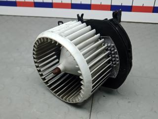 моторчик печки Volkswagen Touareg 2 поколение 2011, 3.0 л., V6 TDI, дизель, АКПП, внедорожник 5 дв.