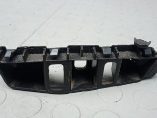 крепление бампера Volkswagen Touareg 2 поколение 2011, 3.0 л., V6 TDI, дизель, АКПП, внедорожник 5 дв., 7P6807184