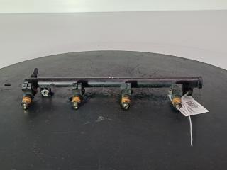 топливная рампа Renault Clio 2 поколение [рестайлинг] 2002, цвет, 8200139674