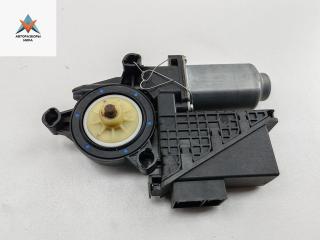 моторчик стеклоподъемника передний правый Skoda Fabia 1 поколение (6Y) [рестайлинг] 2007, 1.4 л., бензин, МКПП, чёрный, универсал, 6Y1959802