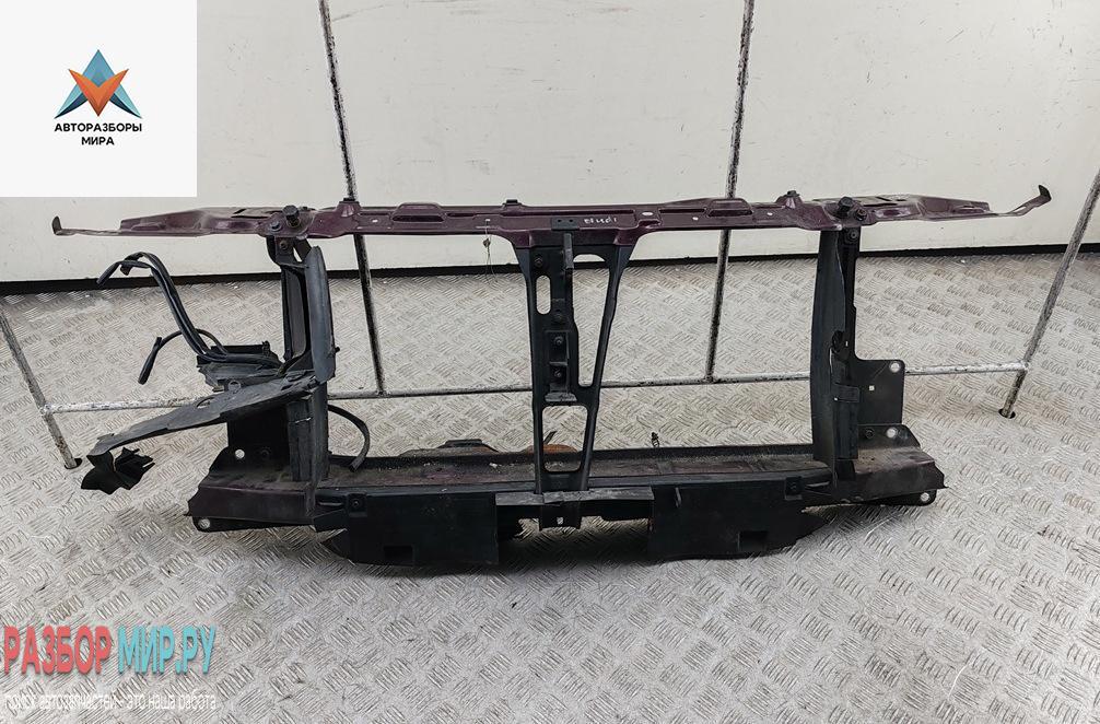 Рамка радиатора Audi 80 8C/B4 1992, 2.0 л., бензин, МКПП, красный, седан - фото №1