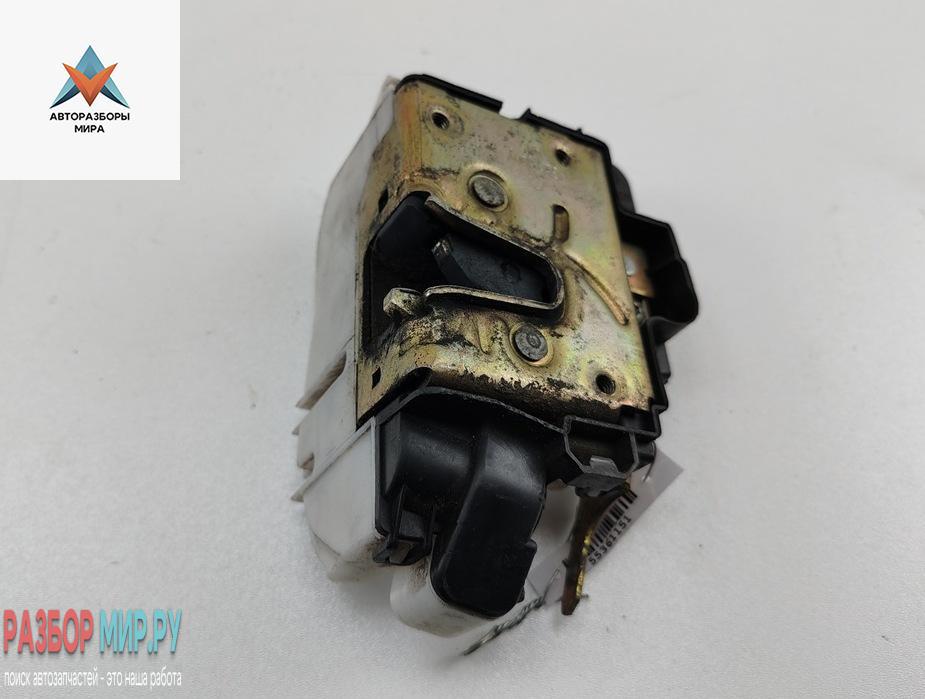 замок двери передней левой Volkswagen Golf 3 поколение 1998, 1.9 л., дизель, МКПП, белый, универсал, 1H1837015M - фото №1