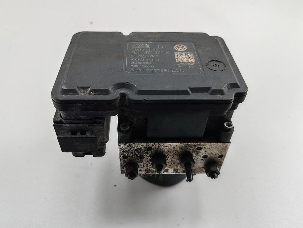 блок ABS Volkswagen Touareg 2007, 5.0 л., дизель, АКПП, серый, внедорожник 5 дв., 7L0907379K