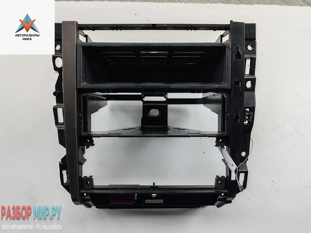 рамка под магнитолу Volkswagen Bora 1 поколение 1999, 1.6 л., бензин, МКПП, чёрный, универсал, 1J1858069C - фото №1