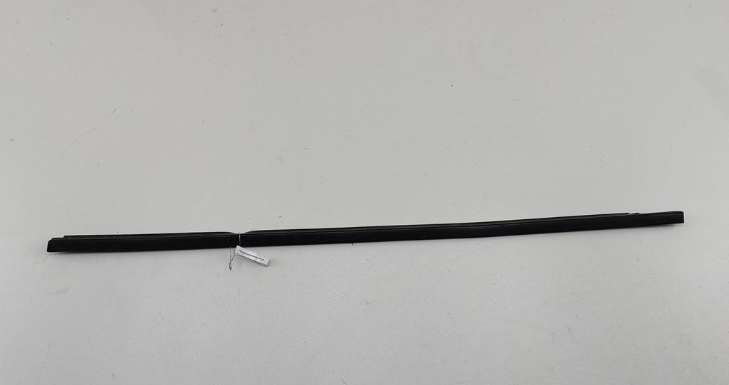 Молдинг стекла двери наружный Volkswagen Sharan 2004, 2.0 л., бензин, МКПП, чёрный, минивэн