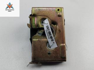 замок двери передней правой Volkswagen Passat B4 1994, 357839016D