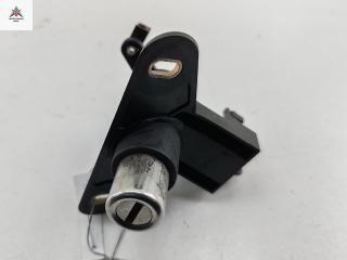 кнопка открытия багажника Opel Zafira 1 поколение (A) 2002, 2.2 л., бензин, МКПП, чёрный, минивэн