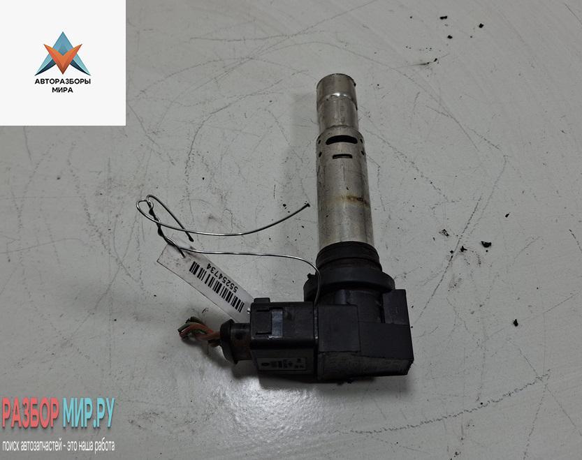 катушка зажигания Volkswagen Caddy 3 поколение 2009, 1.4 л., бензин, МКПП, красный, фургон, 036905715F - фото №1