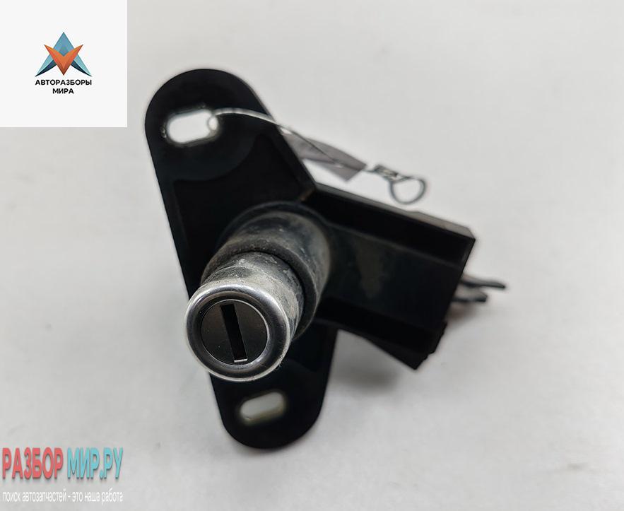 кнопка открытия багажника Opel Astra G 2000, 1.8 л., бензин, АКПП, красный, универсал, 791400011 - фото №1