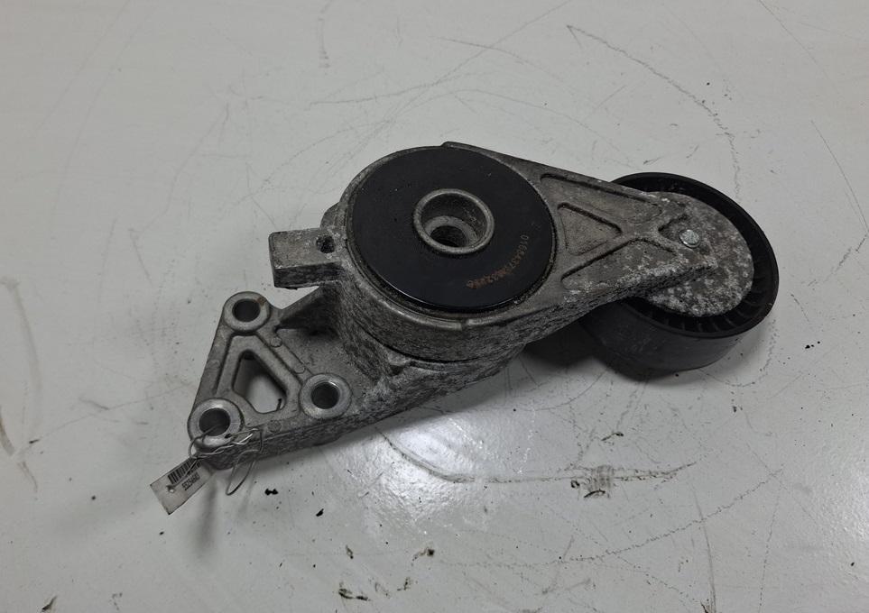 механизм натяжения ремня, цепи Volkswagen Passat B6 2007, 2.0 л., бензин, МКПП, синий, универсал - фото №1