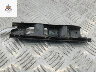 кронштейн переднего бампера Volkswagen Passat B6 2007, 2.0 л., дизель, МКПП, чёрный, универсал, 3C0807184