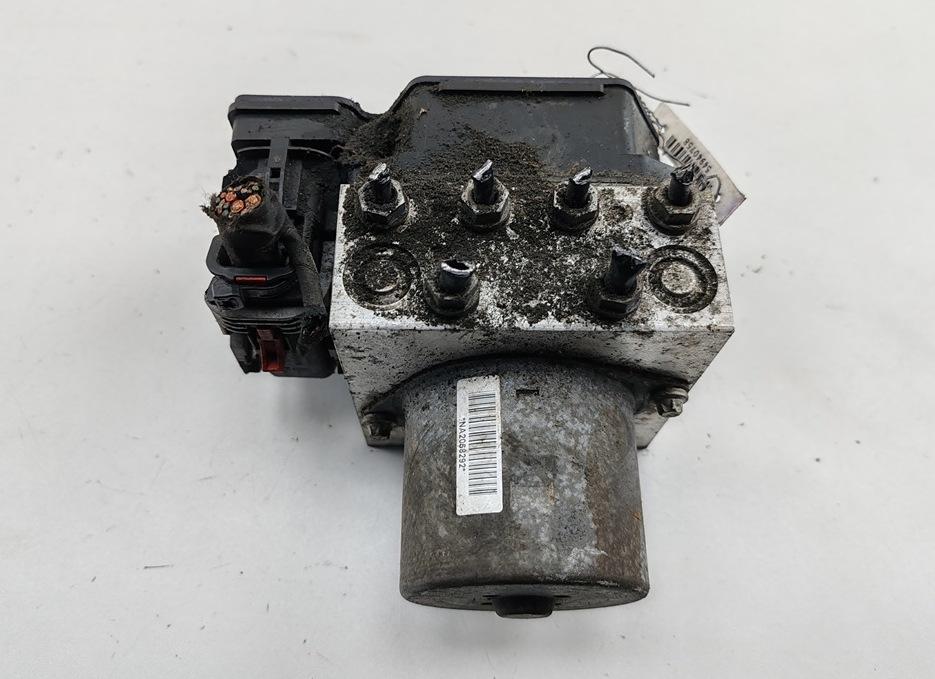 блок ABS Volkswagen Tiguan 2008, 1.4 л., бензин, МКПП, белый, внедорожник 5 дв., 5N0614517M