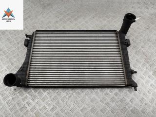 радиатор интеркулера Volkswagen Caddy 3 поколение 2006, 1.9 л., дизель, МКПП, красный, фургон, 1K0145803H