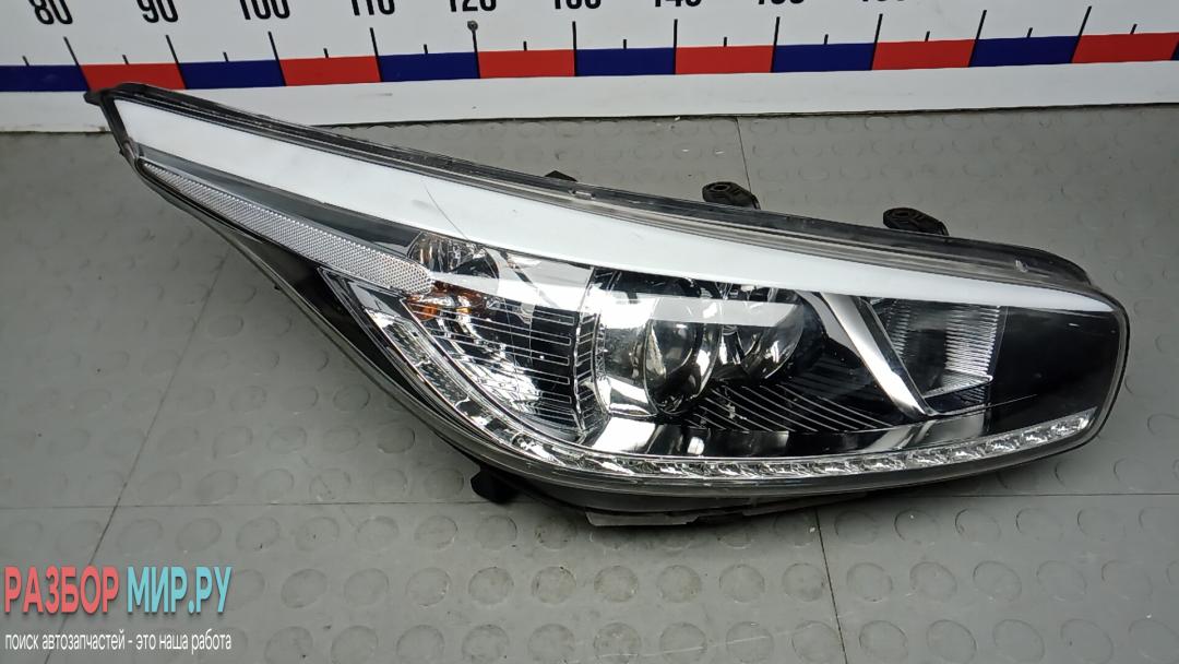 фара правая Kia Ceed 2 поколение 2012, 1.6 л., дизель, МКПП, хетчбэк 5 дв. - фото №1