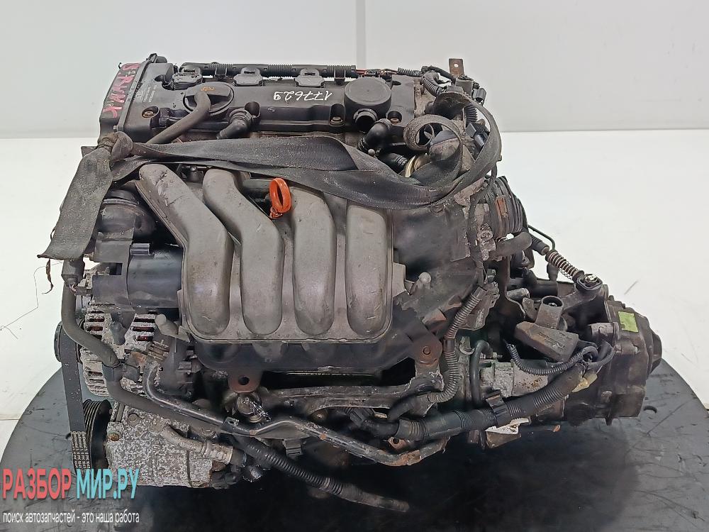 двигатель Volkswagen Golf 5 поколение 2007, цвет, BLR - фото №1