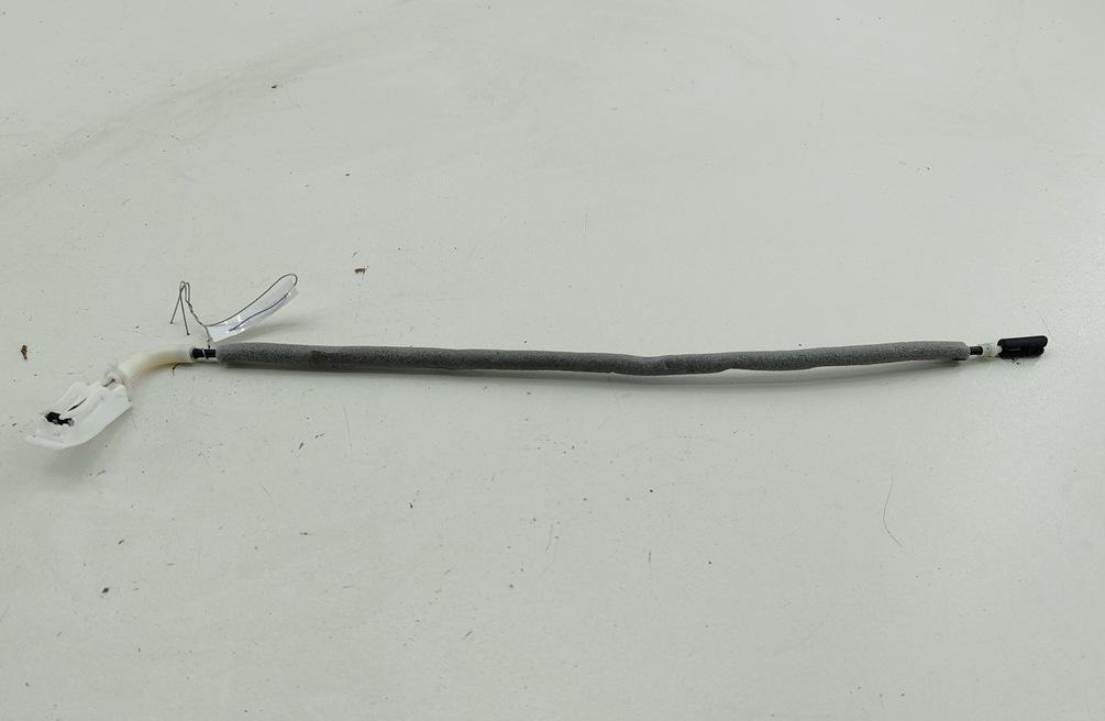 трос двери BMW 5 серия E60/E61 2006, 2.5 л., бензин, АКПП, чёрный, универсал, 7034467 - фото №1