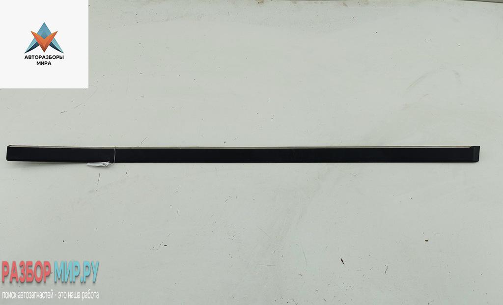 молдинг двери передней правой BMW 5 серия E39 1999, 2.0 л., бензин, МКПП, серый, седан, 8184478 - фото №1