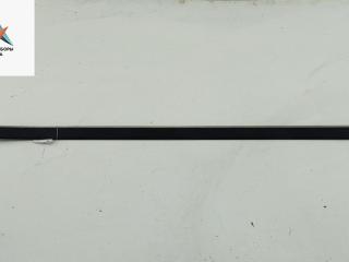 молдинг двери передней правой BMW 5 серия E39 1999, 2.0 л., бензин, МКПП, серый, седан, 8184478