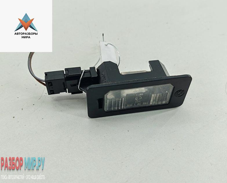 подсветка номера BMW 5 серия E39 1998, 2.5 л., бензин, АКПП, зелёный, седан, 8372001 - фото №1