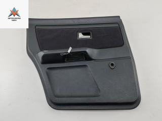обшивка двери задняя левая Audi 80 8C/B4 1994, 2.0 л., бензин, МКПП, красный, седан