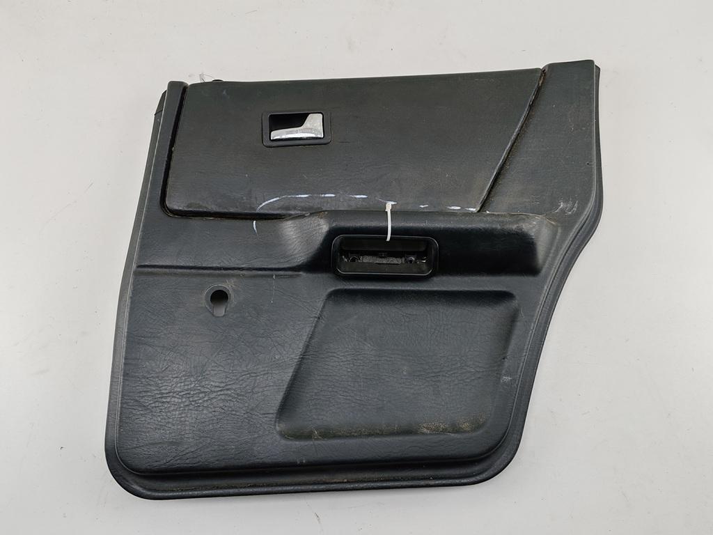 обшивка двери задняя правая Audi 80 8C/B4 1991, 2.0 л., бензин, МКПП, белый, седан, 8A0867306A - фото №1