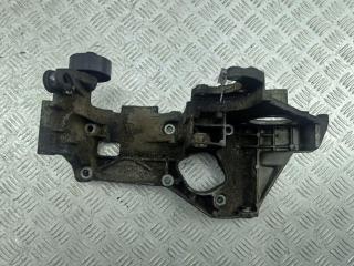 кронштейн ТНВД Audi A3 8L [рестайлинг] 2000, 1.9 л., дизель, АКПП, серый, хетчбэк 5 дв., 038903143H