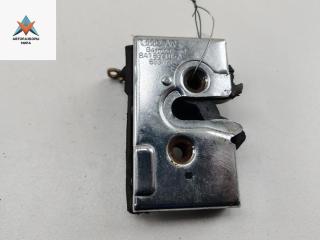 замок двери передней левой Audi 80 8C/B4 1994, 2.0 л., бензин, МКПП, красный, седан, 8A1837015A