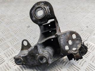кронштейн (крепление) Audi A4 B7 2005, 2.5 л., дизель, МКПП, синий, универсал, 8E0199352F