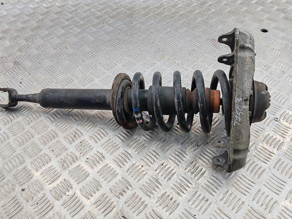 стойка передняя Audi A4 B7 2005, 2.5 л., дизель, МКПП, синий, универсал