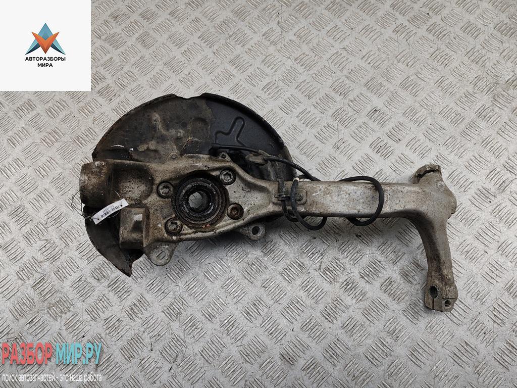 ступица передняя правая Audi A4 B6 2003, 2.5 л., дизель, МКПП, серый, универсал - фото №1