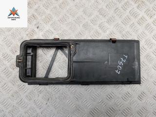 корпус салонного фильтра Audi 80 8C/B4 1992, 2.0 л., бензин, МКПП, красный, седан, 893819441