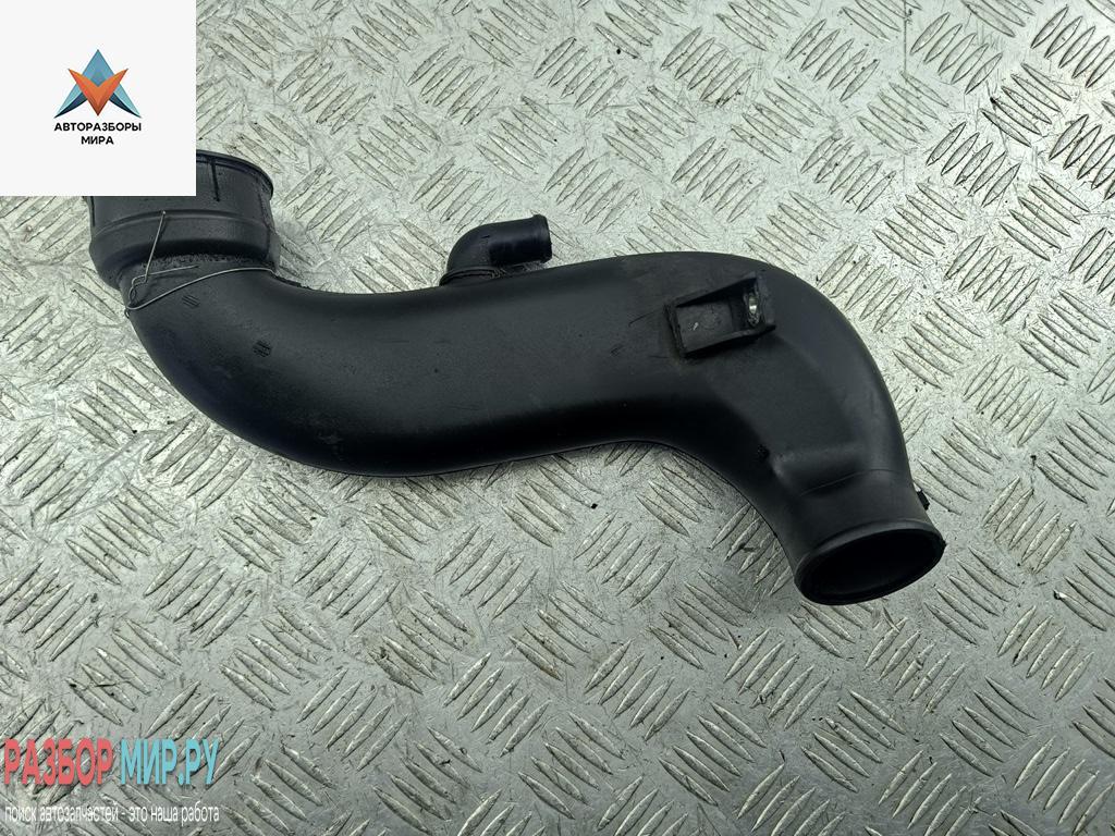 патрубок турбины Opel Zafira 2 поколение (B) 2006, 1.9 л., дизель, 55352733 - фото №1