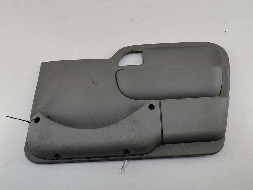 обшивка двери передняя правая Renault Kangoo I 2005, 1.2 л., бензин, МКПП, зелёный, фургон, 8200357847