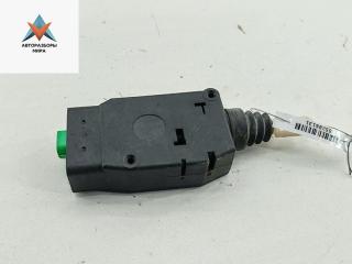 активатор (привод) замка двери Volvo S40 1 поколение 1998, 1.9 л., бензин, АКПП, чёрный, универсал