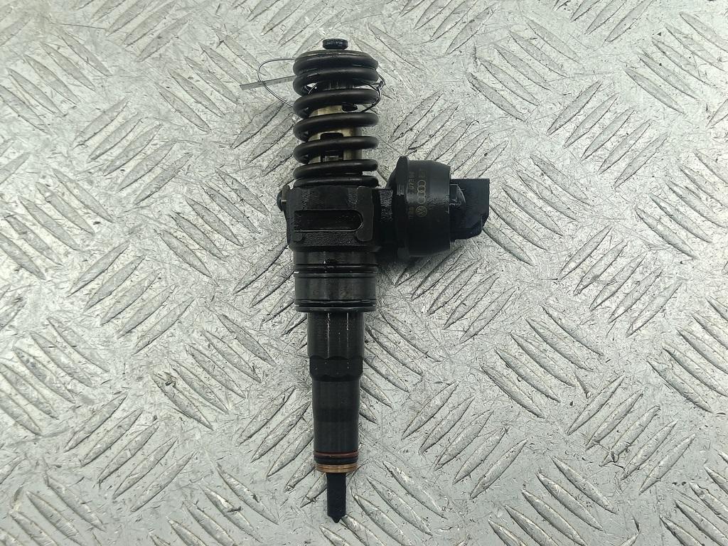 форсунка Volkswagen Passat B6 2006, 2.0 л., дизель, МКПП, чёрный, универсал, 038130073BQ, 0414720312