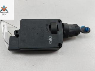 активатор замка багажника Hyundai Santa Fe 2 поколение (CM) 2006, 2.2 л., дизель, МКПП, серый, внедорожник 5 дв.