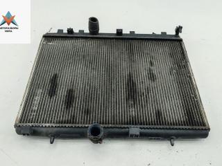 радиатор охлаждения Peugeot 207 1 поколение 2008, 1.6 л., дизель, МКПП, белый, универсал, 9650903880