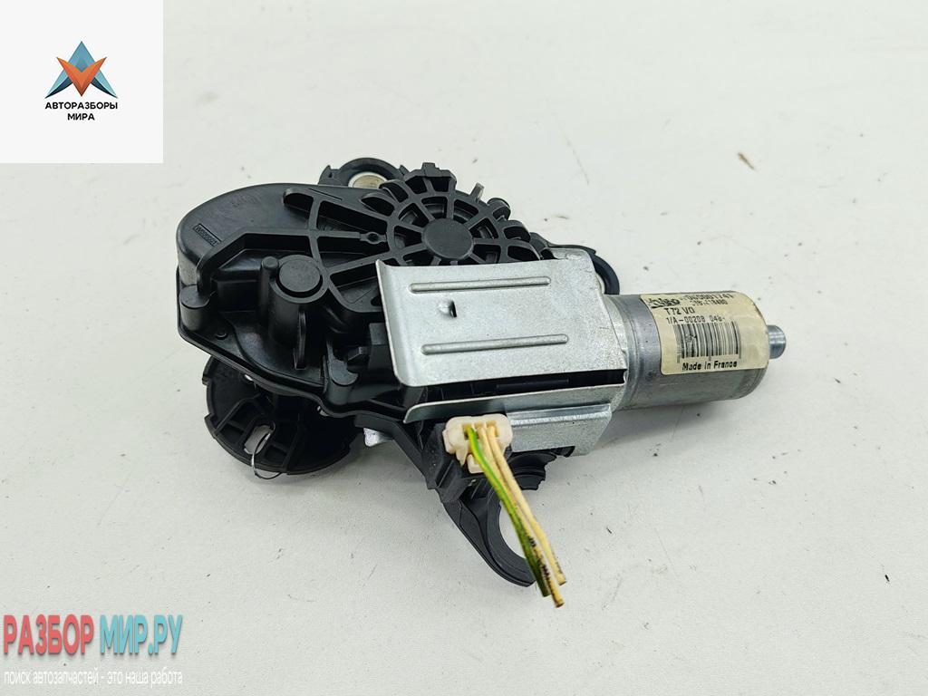 Двигатель стеклоочистителя заднего (моторчик дворников) Peugeot 308 T7 2009, 1.6 л., дизель, МКПП, серый, универсал, 9681418480 - фото №1