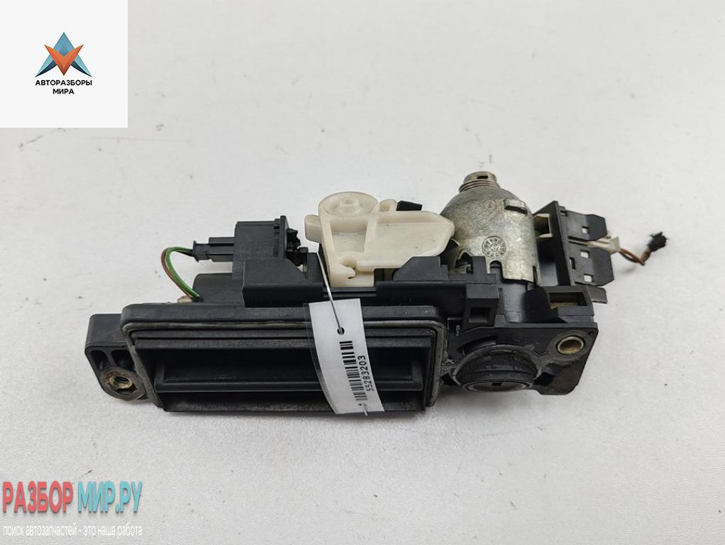 ручка крышки багажника Mercedes-Benz C-Класс W203/S203/CL203 2003, серый, седан, 2037500093 - фото №1