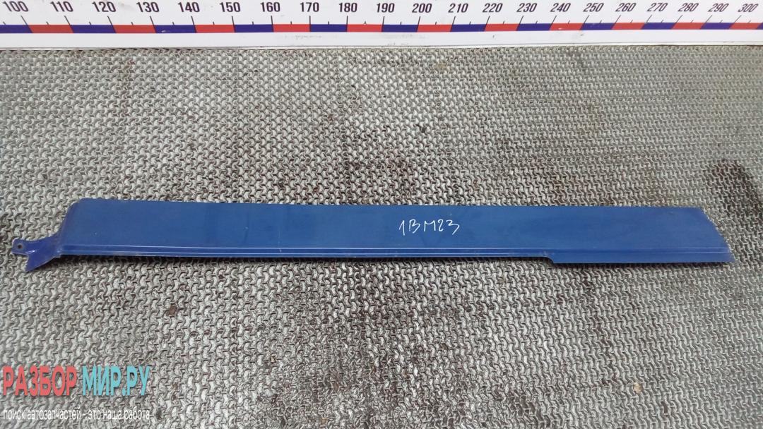 Молдинг двери сдвижной левой Volkswagen Transporter T5 2004, 1.9 л., дизель, МКПП, микроавтобус - фото №1