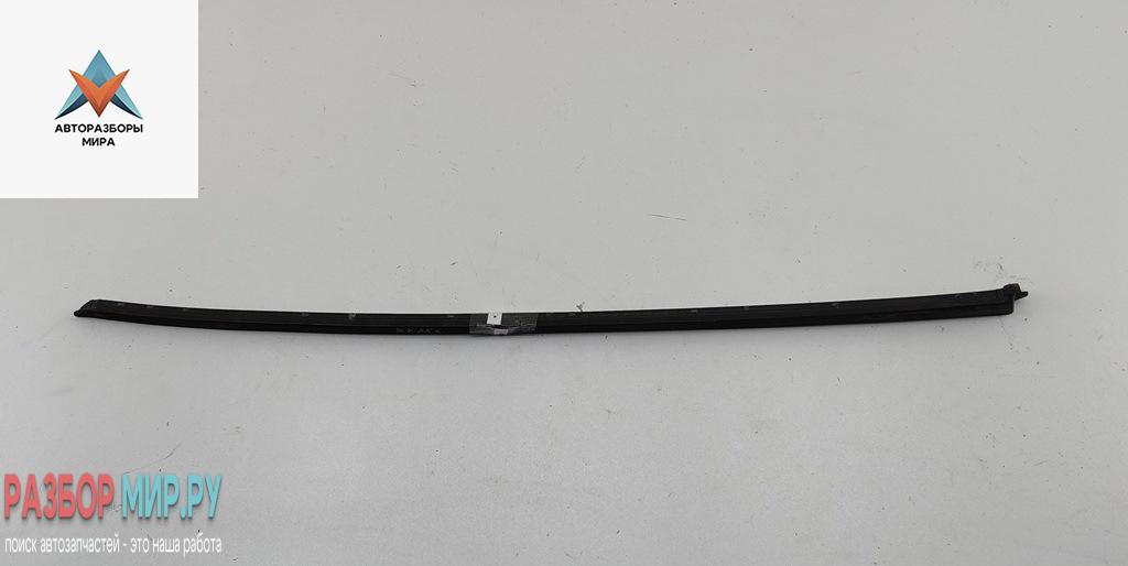 молдинг лобового стекла Audi A4 B6 2003, 2.0 л., бензин, МКПП, серый, седан - фото №1