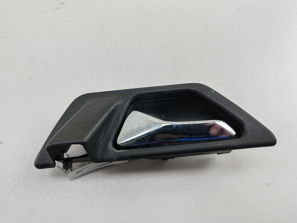ручка внутренняя передняя левая Mercedes-Benz E-Класс W124 1985, 2.3 л., бензин, АКПП, коричневый, седан, 1247600161 - фото №1