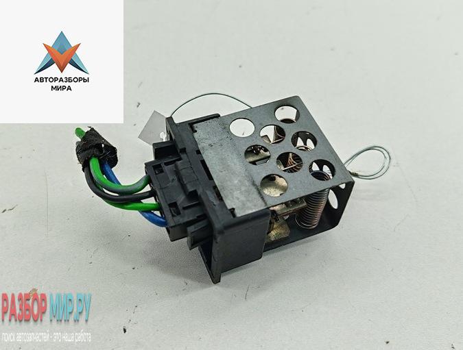 сопротивление печки BMW 3 серия E36 1996, 1.8 л., бензин, МКПП, зелёный, универсал, 8391698 - фото №1