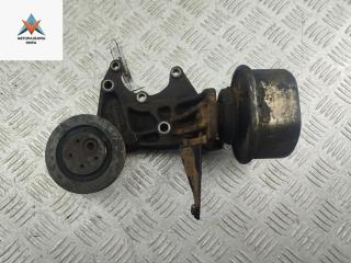 кронштейн двигателя Volkswagen Transporter T4 1993, 2.4 л., дизель, МКПП, красный, микроавтобус, 074199207B