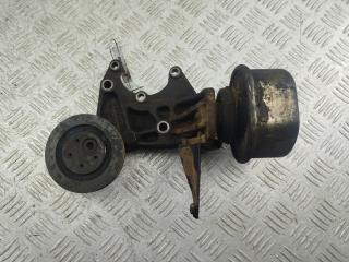 кронштейн двигателя Volkswagen Transporter T4 1993, 2.4 л., дизель, МКПП, красный, микроавтобус, 074199207B