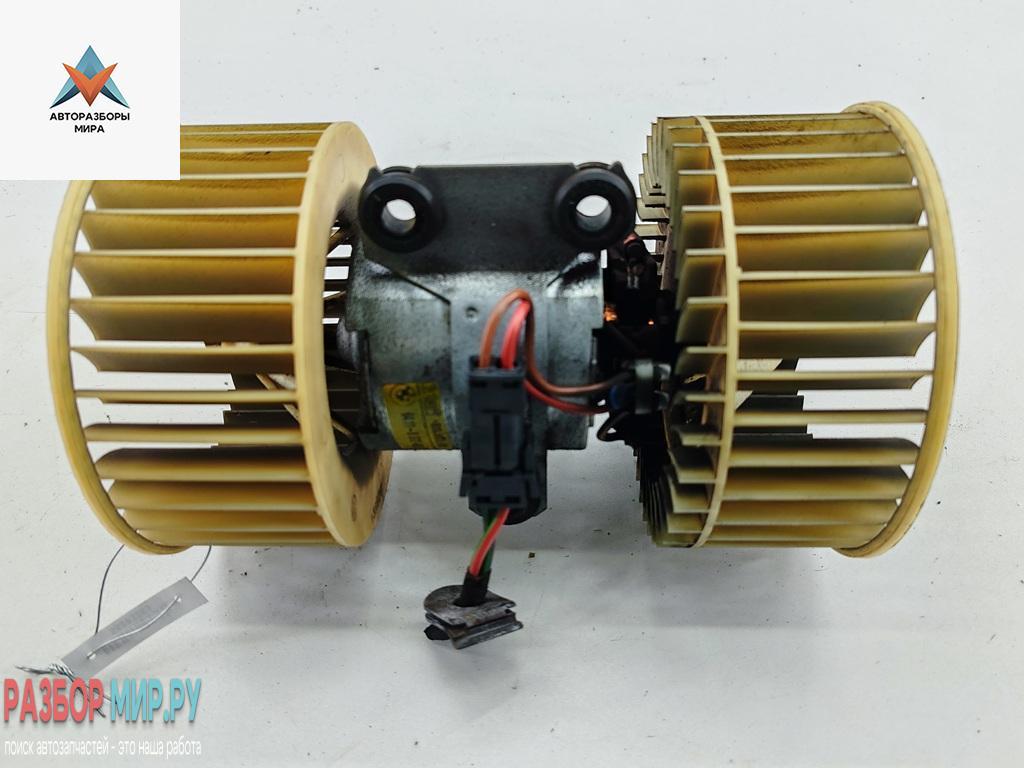 моторчик печки BMW 5 серия E39 1998, 2.0 л., бензин, АКПП, серый, седан, 8372493 - фото №1